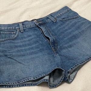 Levi’s High Waisted Mom Shorts